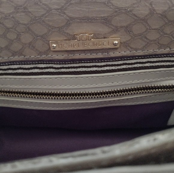 Henri Bendel Croc Embossed Leather Short Crossbody/Shoulder Purse - Picture 9 of 15